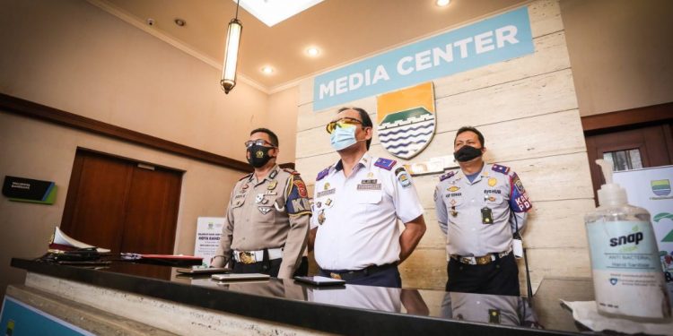 KOTA BANDUNG BERLAKUKAN PENYEKATAN JALAN , INI DETAILNYA