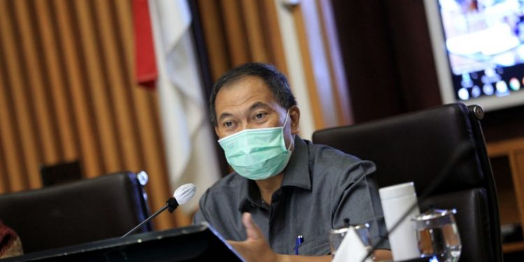 WALI KOTA BANDUNG AJAK RAYAKAN TAHUN BARU 2021 DENGAN BERMUHASABAH