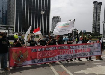 ABAI MENJALANKAN UNDANG-UNDANG NO 20 TAHUN 2003 ” NADIEM  DI MINTA MUNDUR”