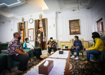 LEGISLATIF DUKUNG WACANA PENGETATAN SANKSI PENYEGELAN