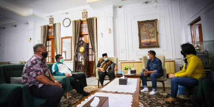 LEGISLATIF DUKUNG WACANA PENGETATAN SANKSI PENYEGELAN