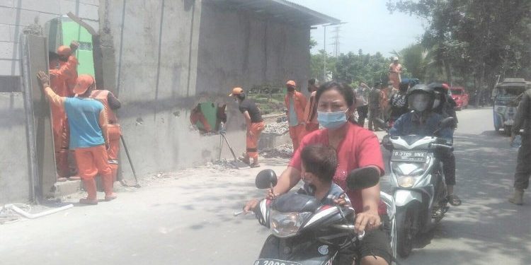 Warga Pejagalan Menegaskan Tidak Ada Penggusuran Mushola Melainkan Bangunan Liar