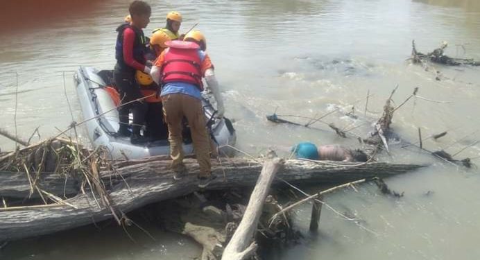 Tiga Hari Pencarian BES di Temukan Mengambang & Tersangkut Kayu