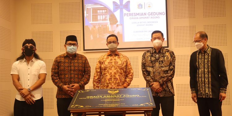 Walikota Jakut Dampingi Gubernur DKI Jakarta Meresmikan GBI Amanat Agung
