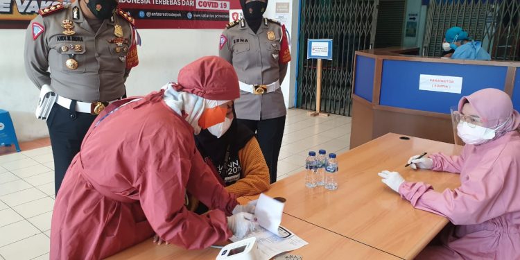 Satpas SIM 1221 Pasgar Depok Setiap Hari Gelar Vaksinasi Covid-19