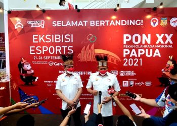 Bamsoet wakili Ketua Umum PB-ESI Budi Gunawan Tutup Pertandingan ekshibisi E-Sport PON XX Papua, di Jayapura, Papua