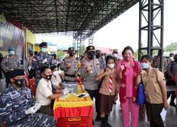 30 Ribu Vaksin digelontorkan Kapolda Sumut di kepualan Nias Selatan