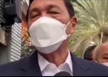 Diperiksa Selama Satu Jam, Luhut Serahkan 12 Bukti