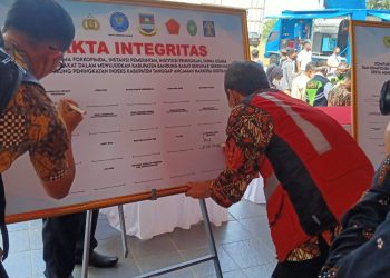 Pemusnahan Barang Bukti Paket Ganja Gagal Edar di KBB Diungkap BNN Bandung Barat dan BNN Jabar ,Turut Hadir dari PT Sentinel Mitra Adiyaksa Bandung.