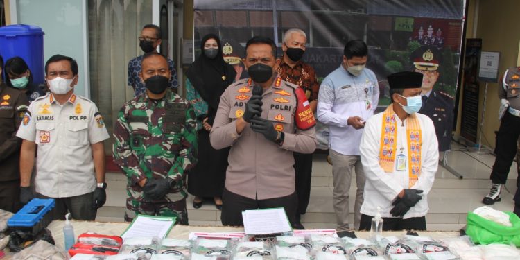 Sebanyak 299 Kg ganja & 27,1 Kg sabu dimusnahkan  Polres Metro Jakarta Barat Gunakan mesin Incenerator