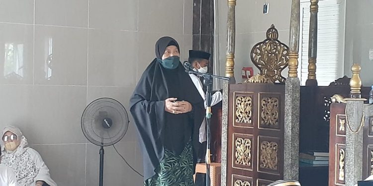 Ketua Tim Penggerak PKK drg.Hj. Hasnah Syam MARS hadiri Maulid Nabi Muhammad SAW 1443 H & Tetap ingatkan Prokes Covid-19