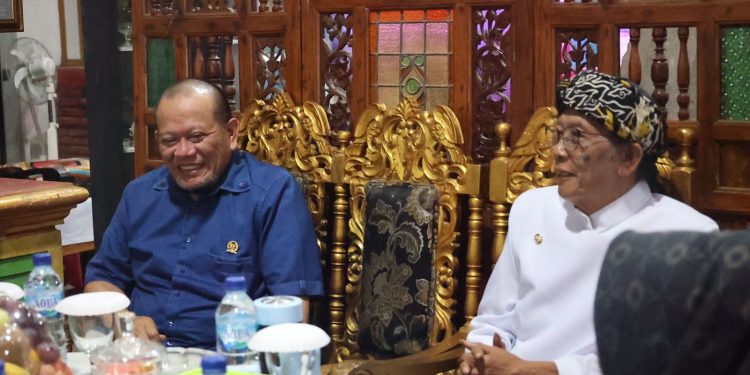 Ketua DPD RI Bicara Pentingnya Koreksi Arah Perjalanan Bangsa di Padepokan Perguruan Pencak Silat Padjajaran Pusat