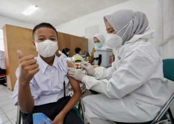 Jabar Terus Tingkatkan Vaksinasi bagi Pelajar dan Lansia