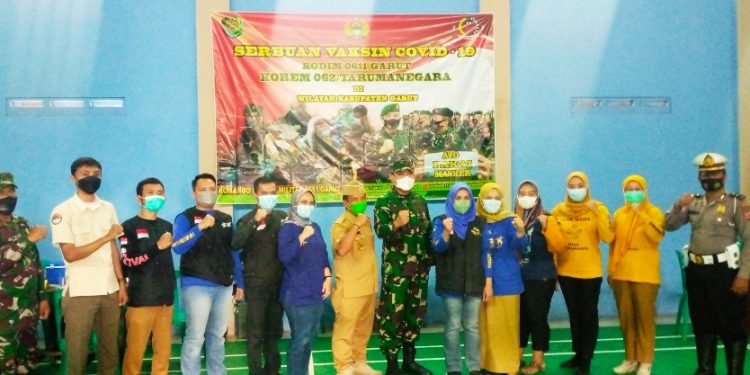 Danramil 1110/Banyuresmi Sukseskan Serbuan Vaksin Covid-19 Kodim 0611/Garut Korem 062/Taruma Negara Mencapai 1.518 Orang.