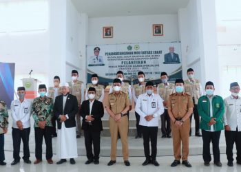 Bupati Barru Menghadiri Pengukuhan Penyuluh Agama dan Sosiolisasi Zakat