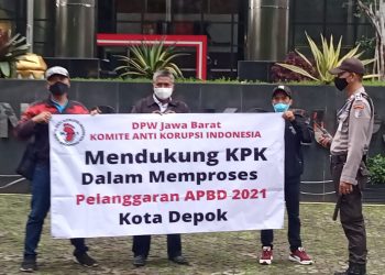 Lsm Komite Anti Korupsi Indonesia ( KAKI ) DPW Jabar, Gelar Aksi Damai Depan Gedung KPK