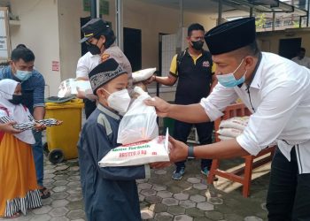 Ungkapan Rasa Syukur Polsek Medan Baru Berikan Santunan dan Sembako pada Anak Yatim. 