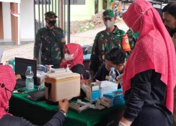 Personil Teritorial Lanud MUS Terus Pantau Serbuan Vaksinasi COVID-19.