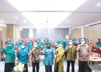 Buka Pelatihan Stunting, Ketua TP PKK Barru Tekankan Peran Kader Posyandu Tangani Stunting