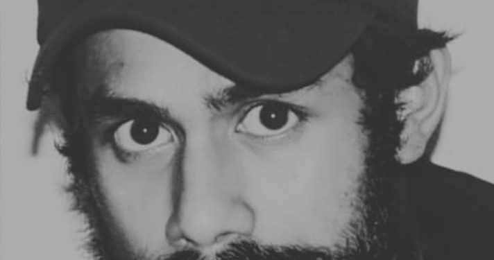 RUNTUHNYA EKOLOGI DI BAWAH EKONOMI EKSTRAKTIF