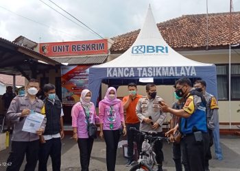 Doorprize Sepeda dan Barang Elektronik  Ramaikan Gerai Vaksin Presisi Polsek Tawang
