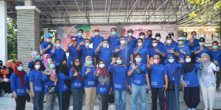 Sekda Abustan Pimpin Kegiatan GERMAS di Alun-Alun Colliq Pujie Kota Barru