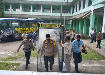 Kapolda NTB Irjen Pol. M. Iqbal, S.I.K., M.H kunjungi Ponpes NWDI Pancor di Gedung Birul Walidaini Pantau giat Vaksinasi serentak