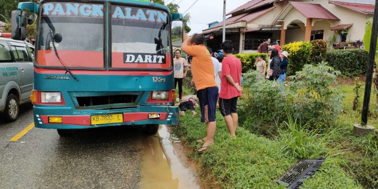 Kecelakaan Lalulintas di Senakin, Pengendara Sepeda Motor Meninggal Ditempat