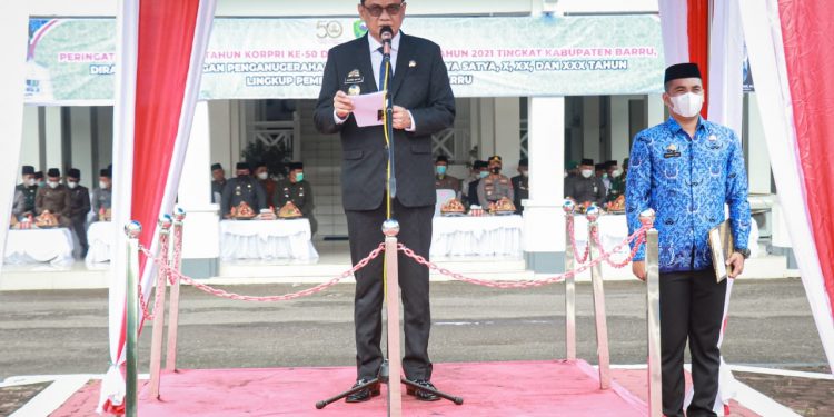 Upacara HUT KORPRI ke 50 & PGRI Ke 76 di gelar dan di Pimpin langsung Bupati Pemkab Barru