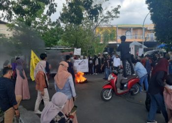 Aksi Unjuk Rasa Mahasiswa PMII minta Polres Bulukumba  bertindak  Serius Tangani Perkara Anak & Perempuan