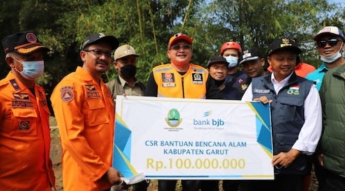 Wagub Jabar dan Wabup Garut Tinjau Korban Bencana Banjir Bandang di Dua Kecamatan