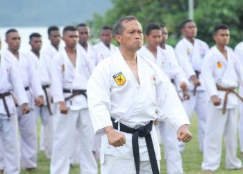1092 Prajurit Kodam Kasuari Ujian Naik Sabuk Hitam Karate, Rekor Terbanyak.