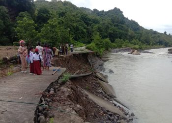 Barru dilanda Banjir hingga Longsor Akibat Hujan Lebat, Plt Gubernur Pastikan Bantuan BPBD Provinsi