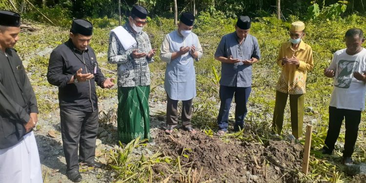 Gelar Acara Peletakan Batu Pertama Musholla, User Apresiasi Pengembang Perumahan Ghina Sakinah Barru