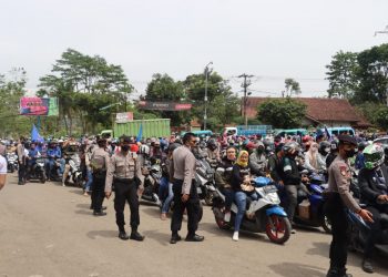 Kapolres Sukabumi Pimpin Pengamanan Demo buruh Sukabumi