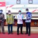 Serahkan DIPA 2022, Plt. Gubernur Sulsel Apresiasi Barru Tercepat Rampung Dana Desanya.