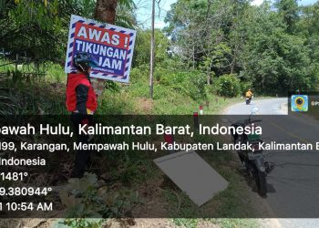 Antisipasi terjadinya Laka Lantas, Polsek Mempawah Hulu pasang Banner Himbauan.