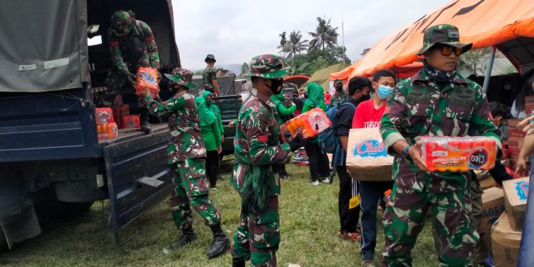 Personel Gabungan Lanud ABD Saleh Tiba Dilokasi Pengungsian