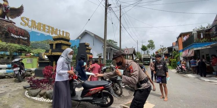 Polri Gelar Operasi Kemanusiaan Aman Nusa II Tanggulangi Erupsi Gunung Semeru