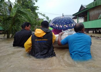Banjir Barru, Tiga Titik Perahu Karet Disiagakan untuk Evakuasi Warga yang Membutuhkan