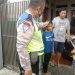 Anggota Satlantas Taman Sari Jakarta Barat antarkan Seorang Anak  Terpisah dengan orangtuanya saat bersepeda