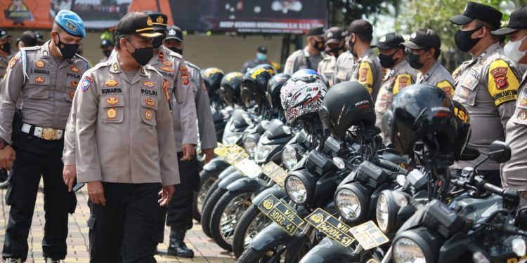 Kabag Bin Ops Dit Binmas Polda Jabar Pimpin Apel Bhabinkamtibmas Jajaran Polres Tasikmalaya Kota