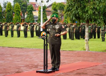 Jelang Peringati Hari Juang TNI AD Tahun 2021, Korem 071/Wijayakusuma Ziarah Makam Pahlawan.