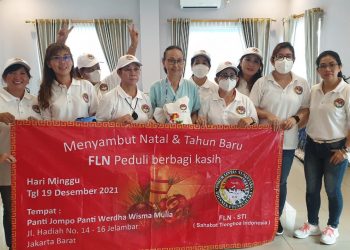 Dalam Sambut Natal dan Tahun Baru Tahun 2022, FLN Peduli, berbagi Kasih berikan Paket Natal melalui Giat Bakti Sosial