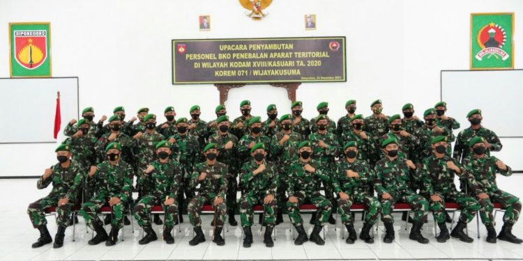 Danrem 071/Wijayakusuma Pimpin Upacara Penyambutan Personel BKO Penebalan Apter Di Wilayah Kodam XVIII/Kasuari TA. 2020.