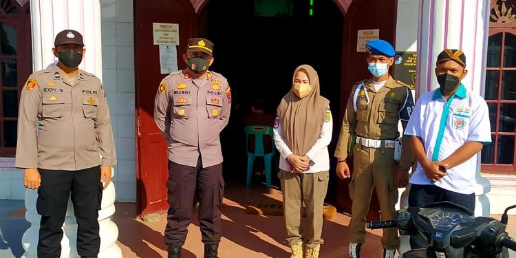 Ketua GM Pujakesuma Batubara Dampingi Kapolsek Lima Puluh PAM Natal Tahun 2021