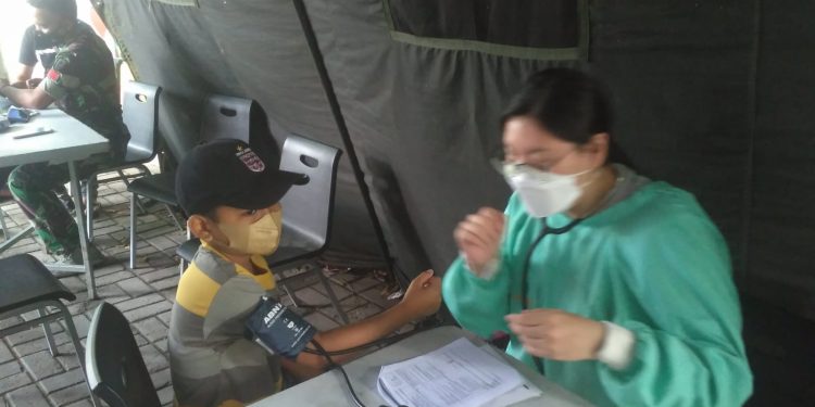 Percepatan Herd Immunity, Koramil 01/Ts Kodim 0503/JB Gelar Vaksinasi Usia 6 -11 Tahun