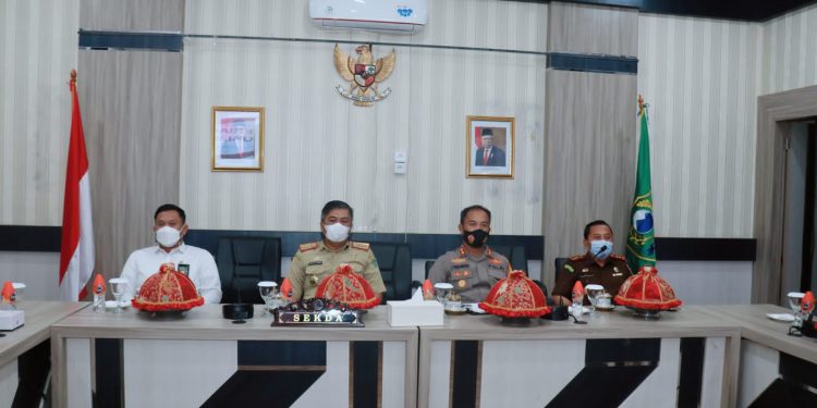Sekda Barru Bersama Forkopimda Hadiri Rakor Dengan Mendagri.