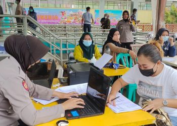 Gerai Vaksin Presisi Polres Tasikmalaya Kota Layani Pengunjung Objek Wisata Karangresik