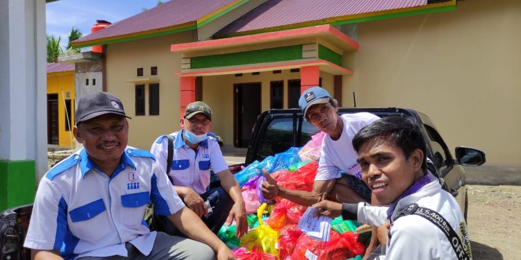 Ratusan Warga Ekonomi Lemah Terima Bantuan dari Yayasan Sarupa